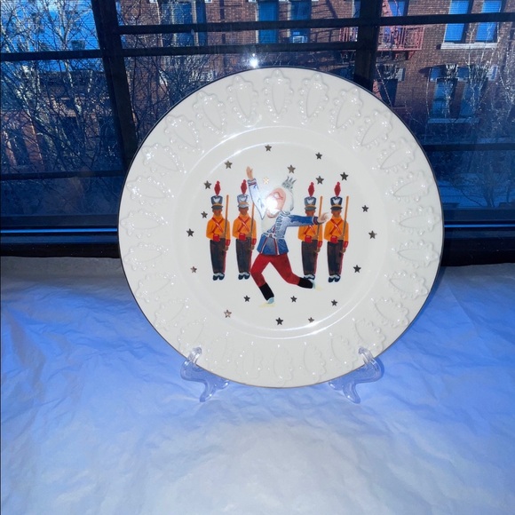 ❤️ New York City Ballet x Anthropologie Dessert Plate - Festive Toy Soldiers - Picture 6 of 6